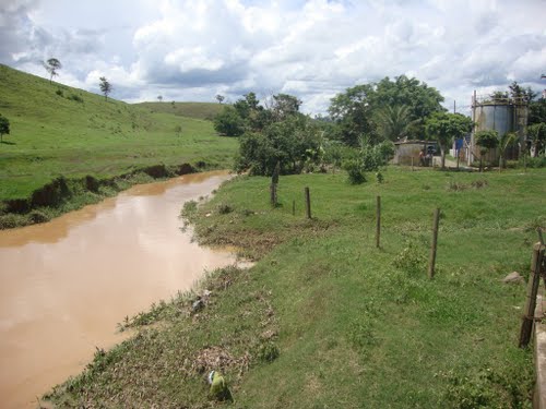 Apiacá Espírito Santo, História, Hospedagem, Turismo, Fotos, Mapa