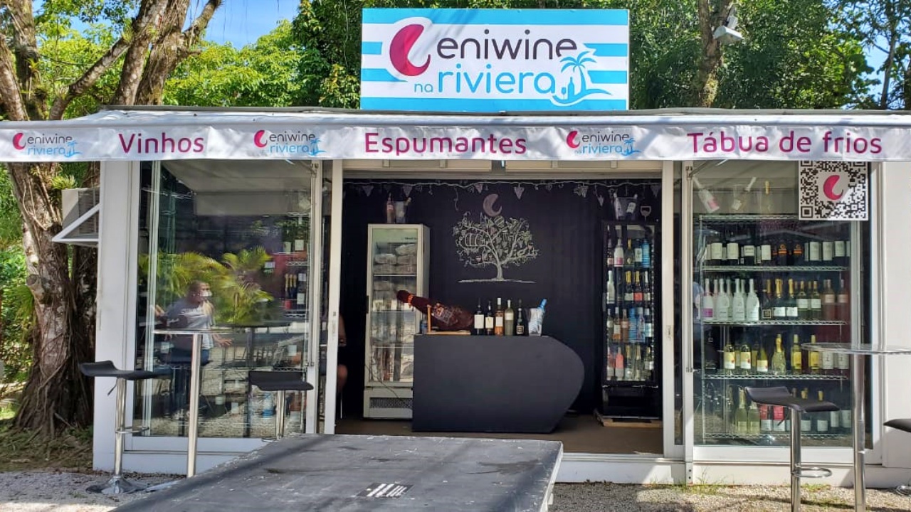 Eniwine aporta no litoral norte de São Paulo